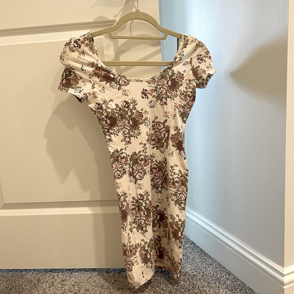 TALULA White Floral Dress